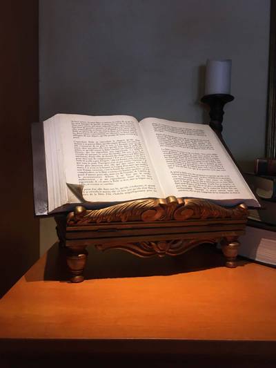 Book of the original fairy tale, La Belle et la Bête, found in Bonjour! Village Gifts in Fantasyland.